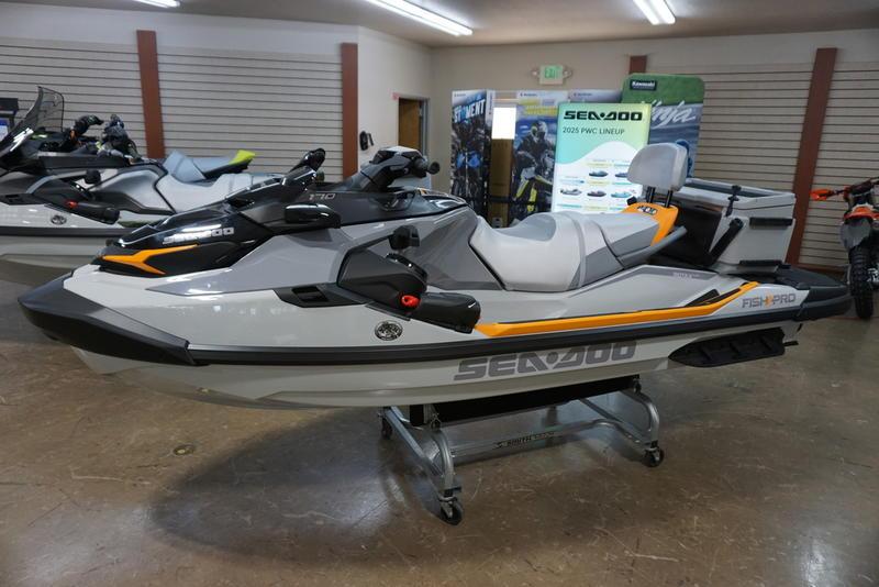 2025 Sea-Doo FishPro™ Sport 170 iBR and iDF - 2025 Sea-Doo FishPro™ Sport 170 iBR and iDF