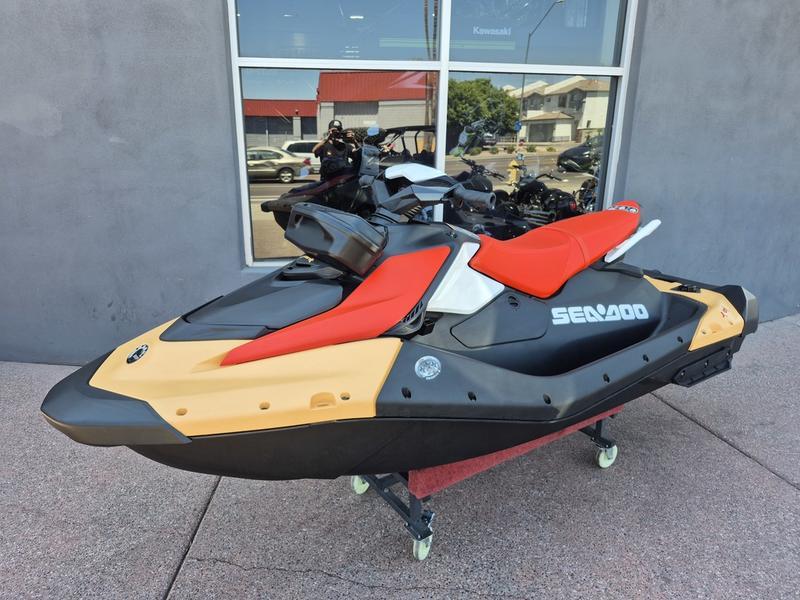  2025 Sea-Doo Spark™ for 3 Rotax® 900 ACE™ - 90 CONV with IBR  - 2025 Sea-Doo Spark™ for 3 Rotax® 900 ACE™ - 90 CONV with IBR and Audio