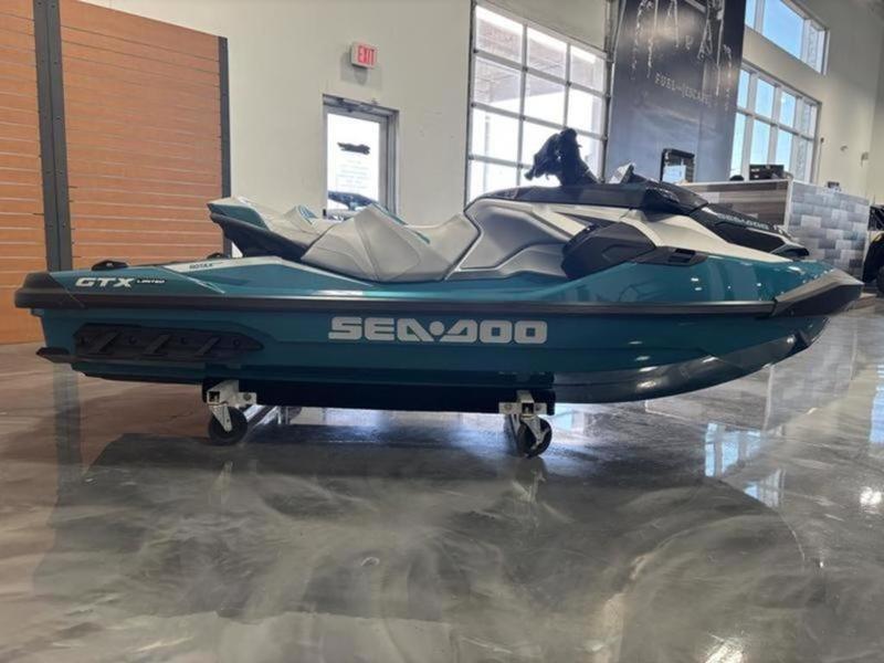 2025 Sea-Doo GTX™ Lmt 325 Teal Metallic. - 2025 Sea-Doo GTX™ Limited 325 Teal Metallic
